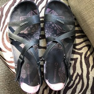 Merrell black sandals size 10